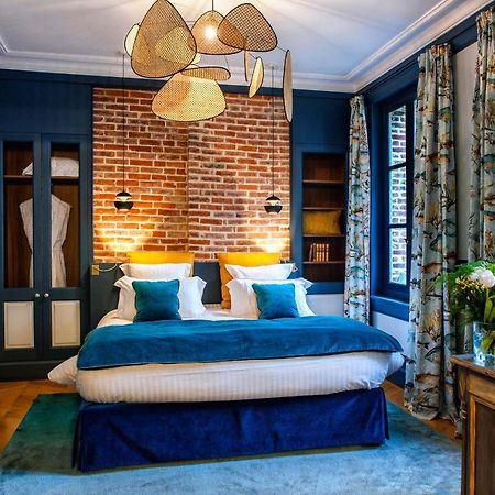 Bed and Breakfast La Petite Folie Онфлер Екстер'єр фото