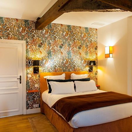 Bed and Breakfast La Petite Folie Онфлер Екстер'єр фото