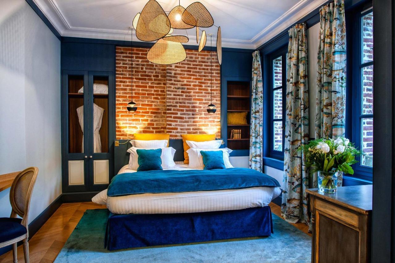 Bed and Breakfast La Petite Folie Онфлер Екстер'єр фото