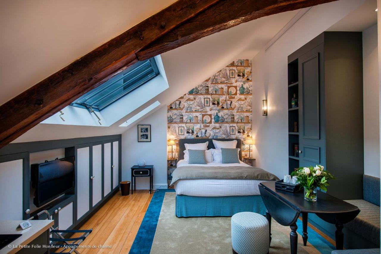 Bed and Breakfast La Petite Folie Онфлер Екстер'єр фото