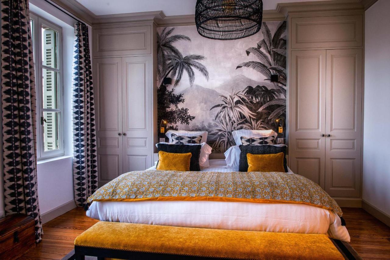 Bed and Breakfast La Petite Folie Онфлер Екстер'єр фото