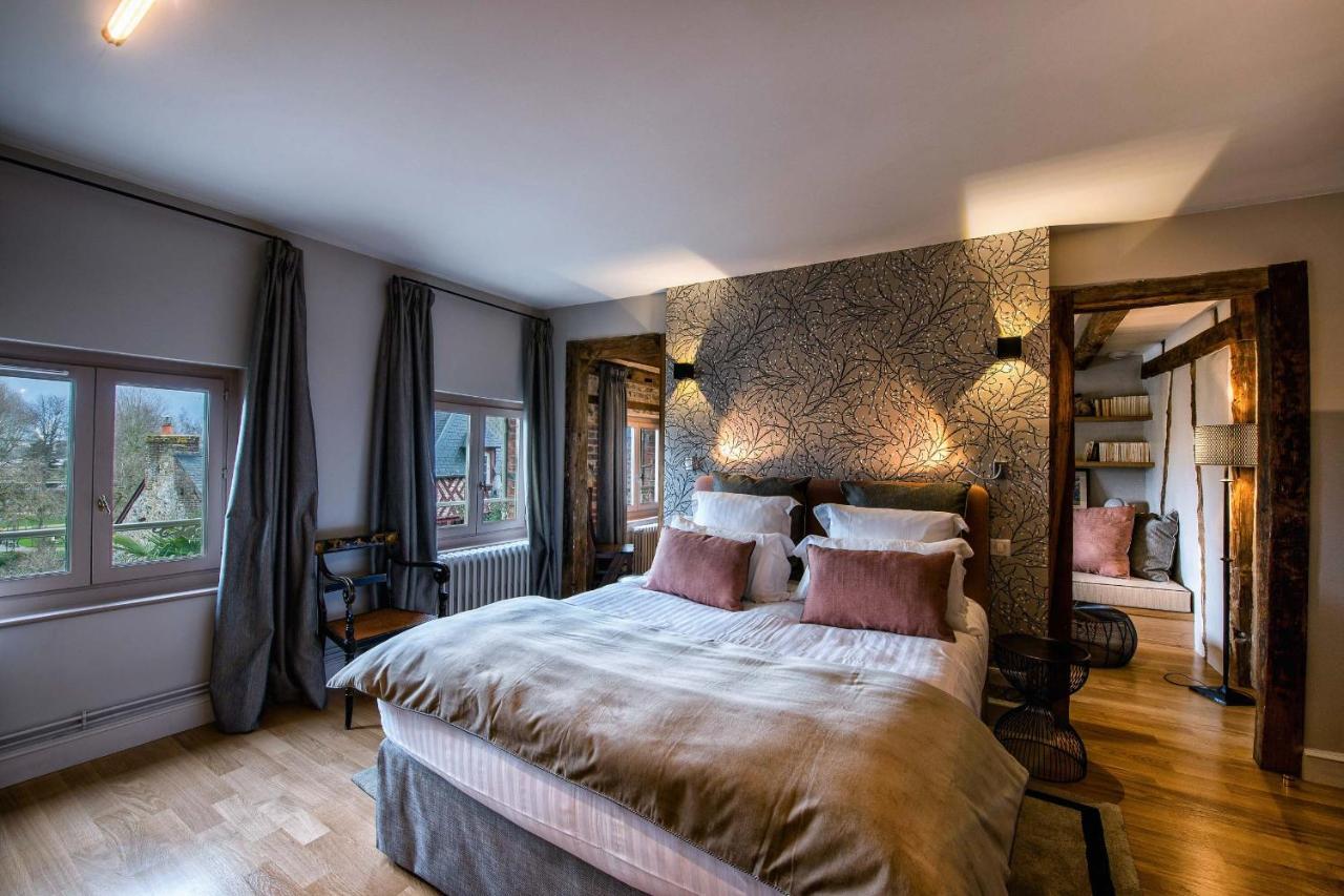 Bed and Breakfast La Petite Folie Онфлер Екстер'єр фото