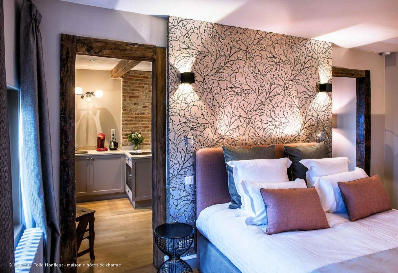 Bed and Breakfast La Petite Folie Онфлер Екстер'єр фото